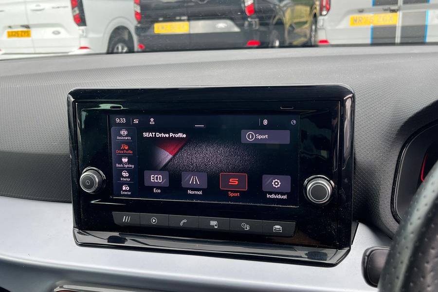 SEAT ARONA Photo autoimg-dfc36d5ad7f660ea5ad3a8b051bbf1490a69b492.jpg