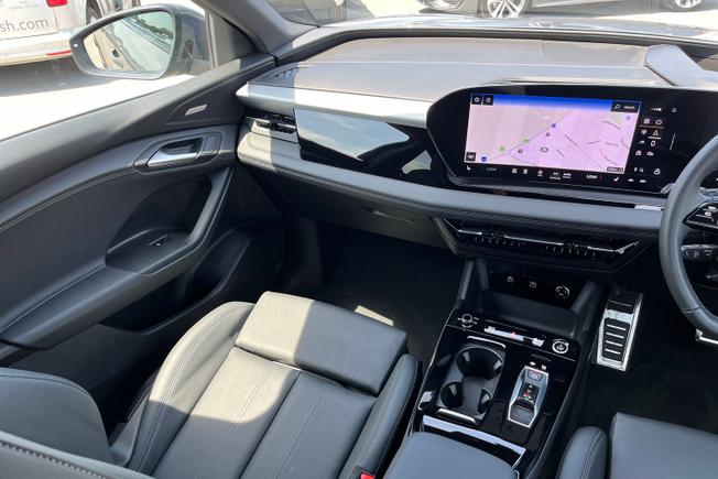 AUDI Q6 E-Tron Photo 44