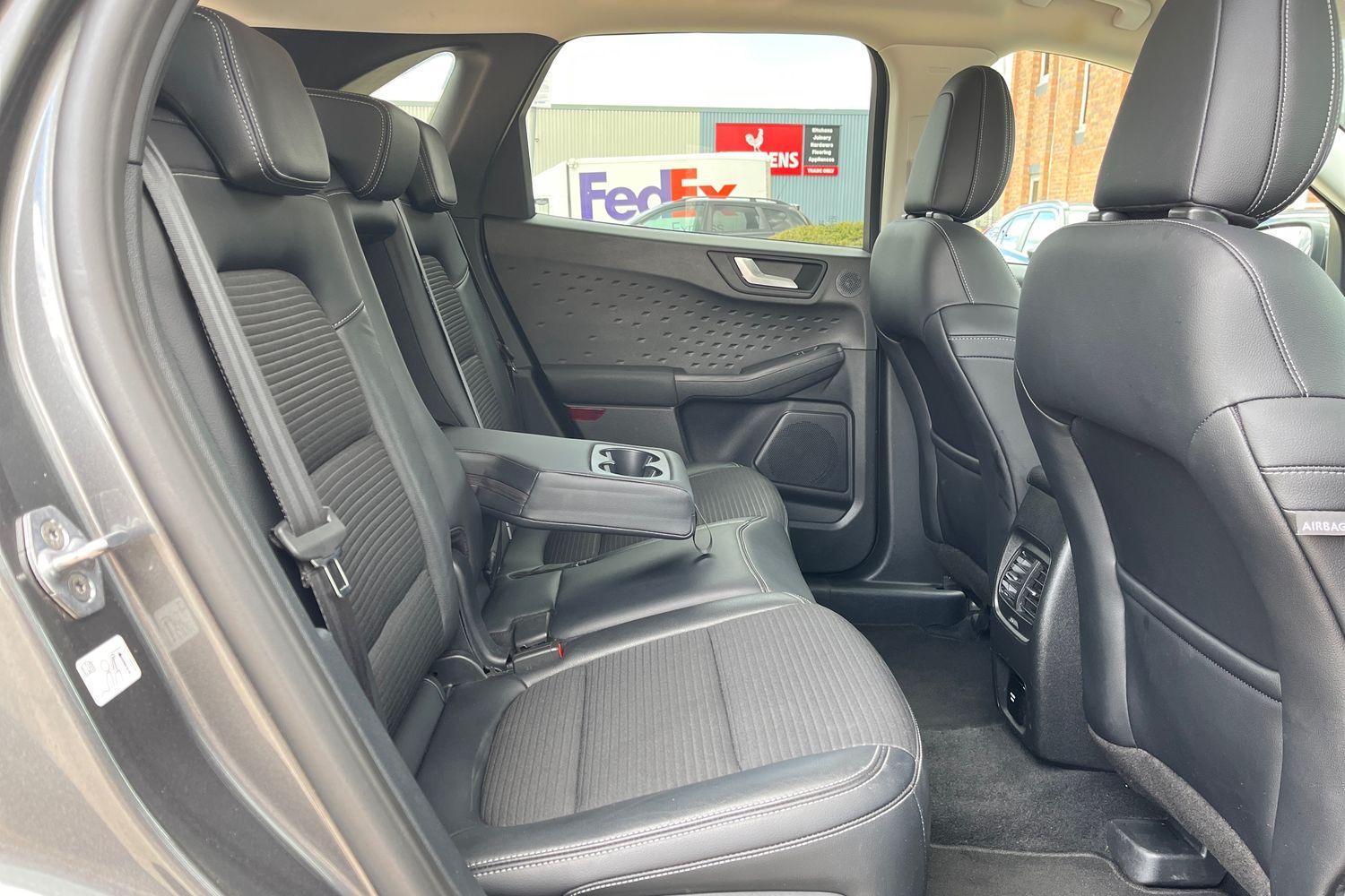 Ford Kuga Photo 26