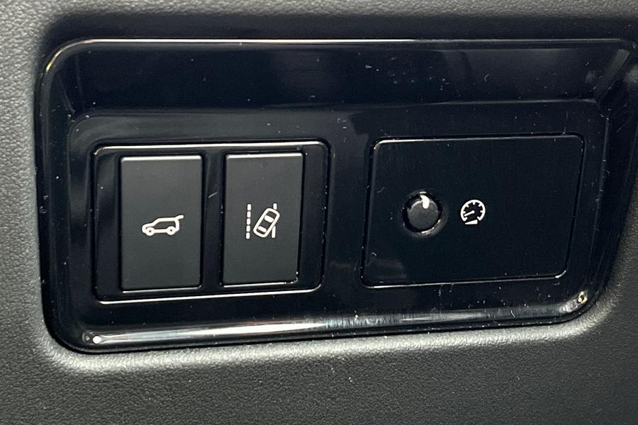 Jaguar F-PACE Photo autoimg-dfce325f68194efdabd2b082e7e105aca54d1dce.jpg