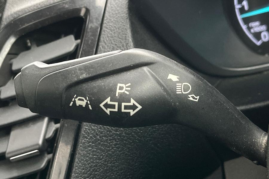 Ford GRAND TOURNEO CONNECT Photo autoimg-dfce90e8af59bf9ad0231b545cf511d4f7608e4f.jpg