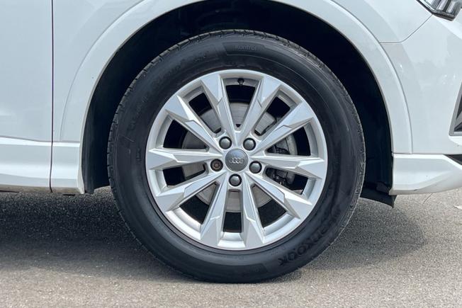 AUDI Q3 Photo 5