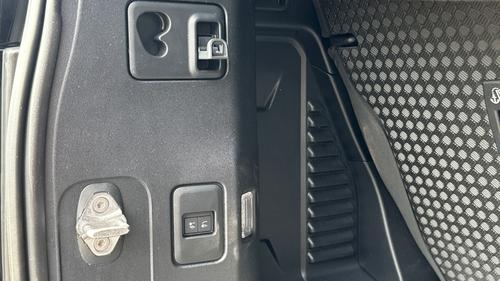 Land Rover Defender Photo autoimg-dfd41078e836ab6b4c33f756defda48506638688.jpg