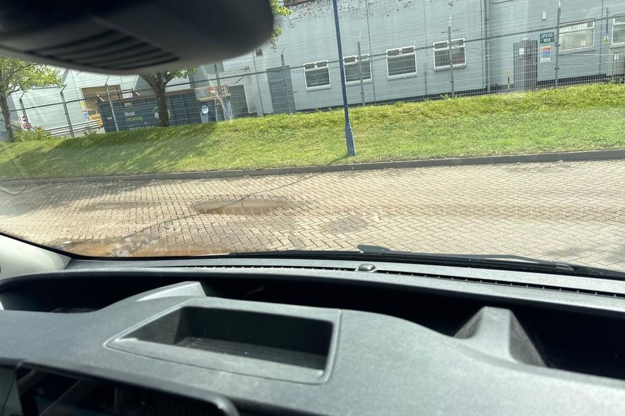 Used FORD TRANSIT CUSTOM BK22URF 40