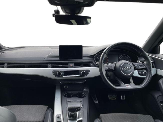 AUDI A4 Photo 10