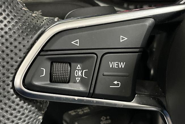 AUDI TT Photo 16