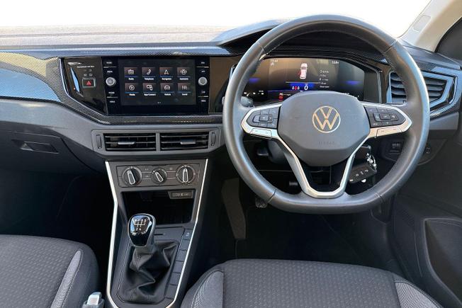 VOLKSWAGEN Polo Photo 11