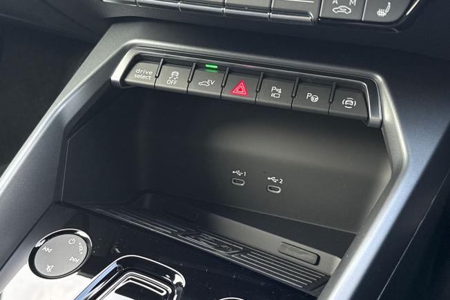 AUDI A3 Photo 38