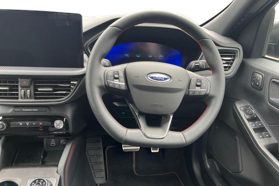 Ford Kuga Photo autoimg-dfe40d923abdf8bdf62e7b4840d1143639f3ed1e.jpg