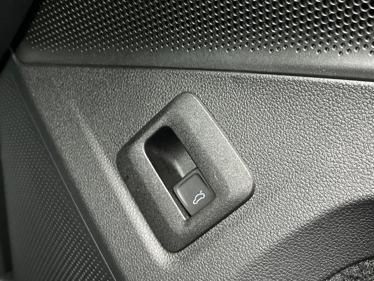 Volkswagen Tiguan Photo autoimg-dfe4b5d22252bbbc6fc20ecff8b46d5f7d0b98d5.jpg