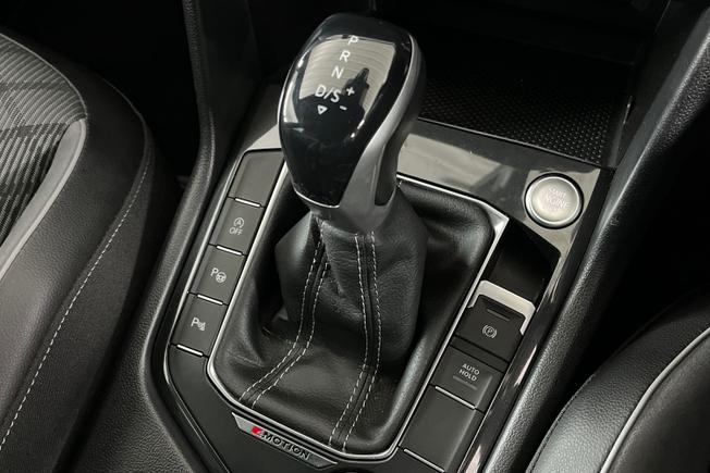VOLKSWAGEN Tiguan Photo 28