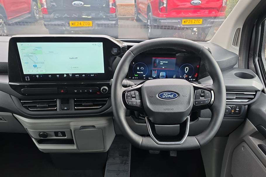 Used Ford TOURNEO CUSTOM 10