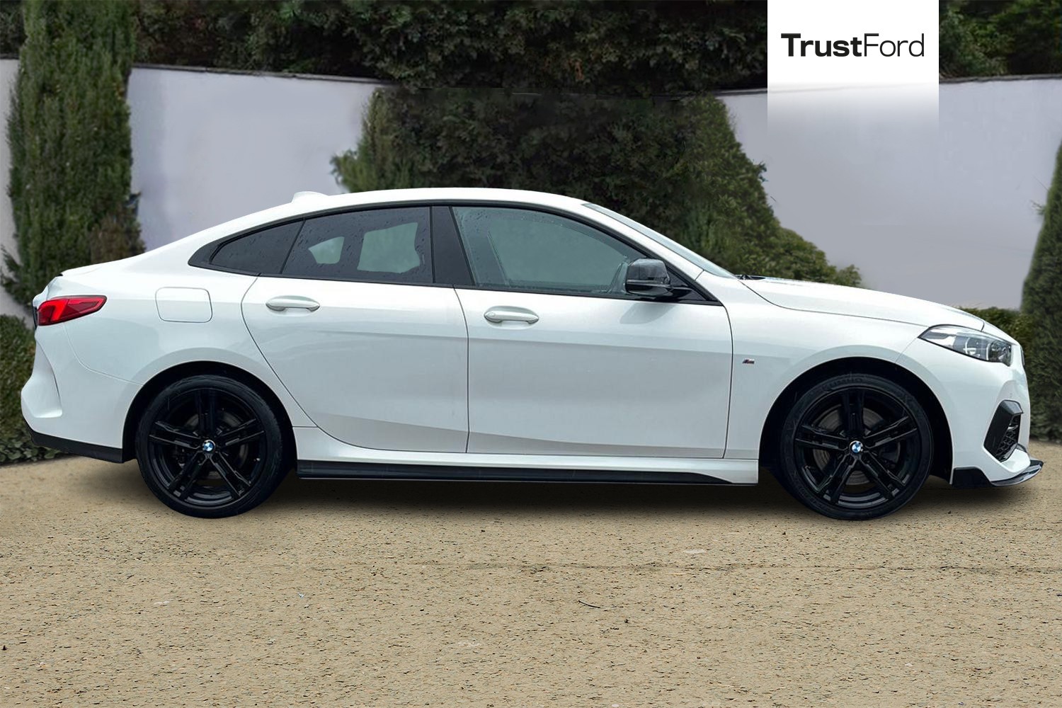 BMW 2 SERIES Photo 2