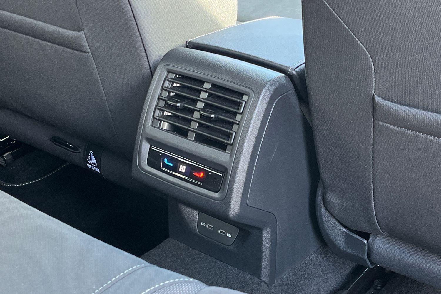 Volkswagen GOLF Photo 37