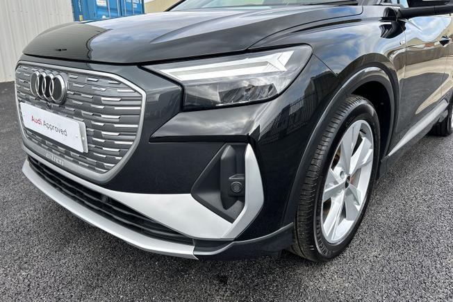 AUDI Q4 E-Tron Photo 30