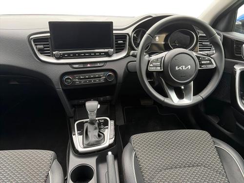 Kia XCEED Photo autoimg-dfeead2ad410e4df56e745c838e0a631708bc1f9.jpg
