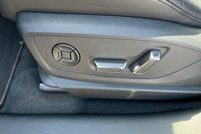 AUDI e-tron Photo 49