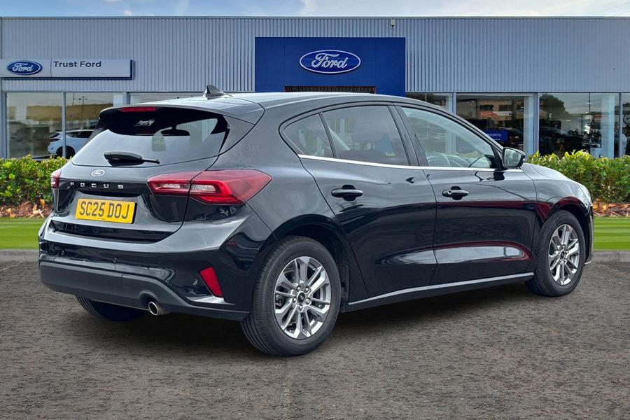 Ford Focus Photo autoimg-dff3eb36e77bdbf3c4f4a35b0892fd2ce9ceea7c.jpg