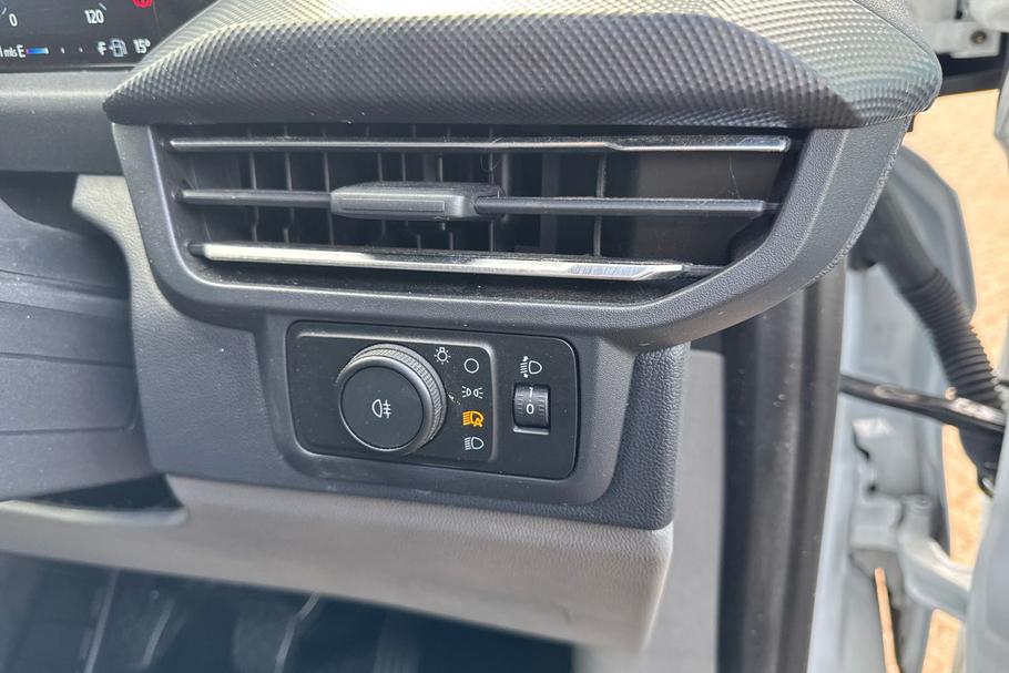 Used Ford TRANSIT CUSTOM FY25RXP 27