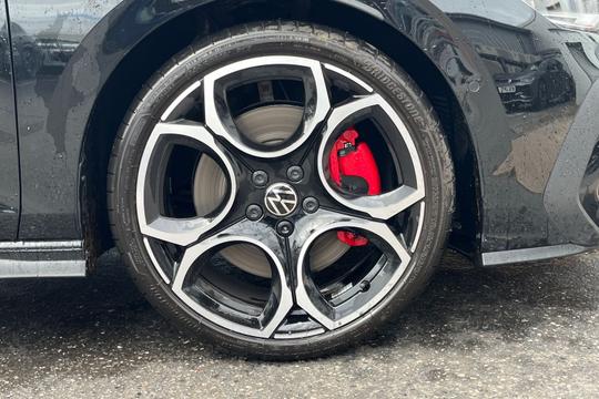 Volkswagen Golf Photo autoimg-dff7355406c8e2645eee0e925b46643465711d98.jpg