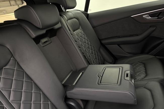 AUDI SQ8 Photo 26