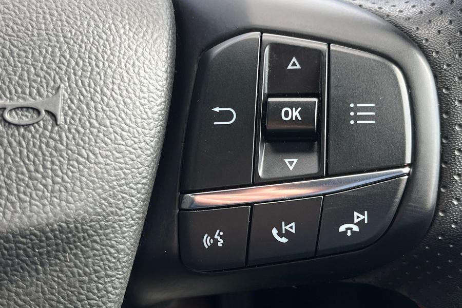 Ford Focus Photo autoimg-e000ec4dede81ba03e2efa13a540aefb503d81bf.jpg