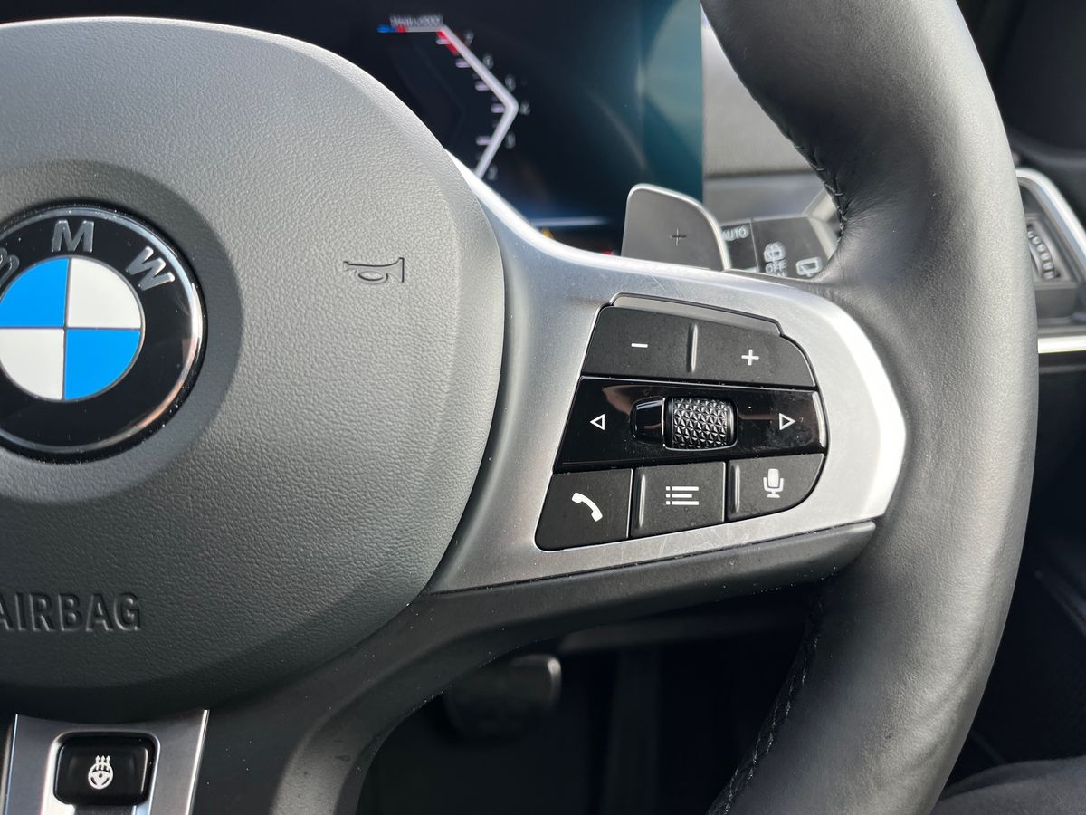 BMW 3 Series Photo 16