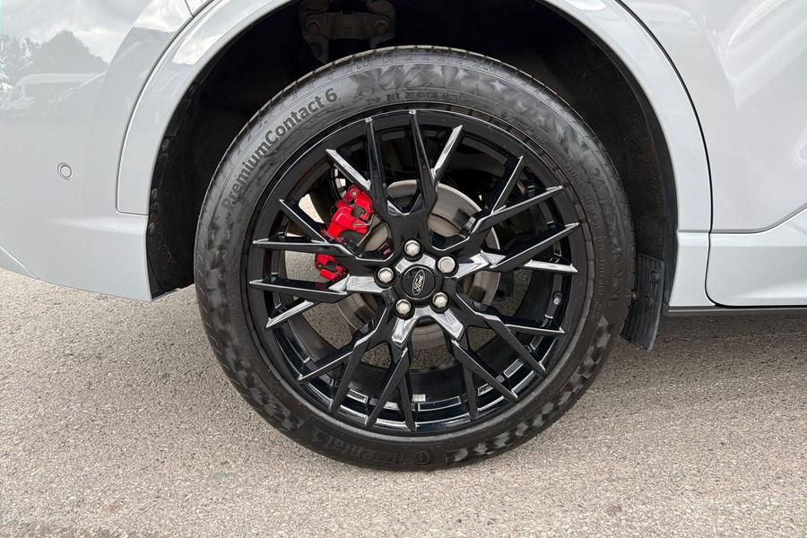 Ford KUGA Photo autoimg-e003a5e0cf16b09af352f34456303749b3d659e4.jpg