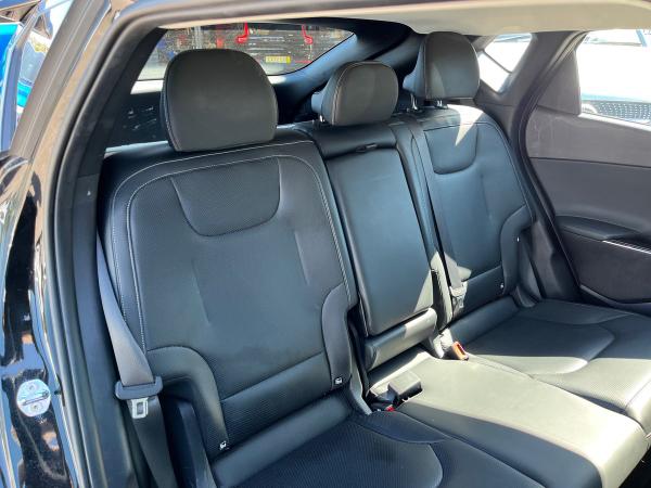 Kia EV6 Photo autoimg-e005bd1d55bbf786d3c31911aad8a36e0eb187e5.jpg