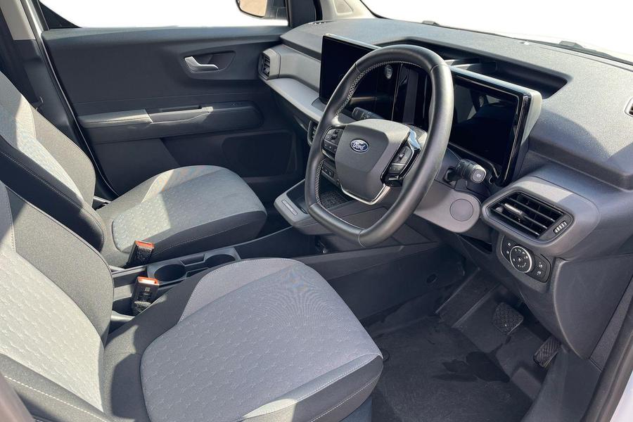 Ford E-Transit Courier Photo autoimg-e00a7ed05a7727fc5147b9d056baa02c15ef6283.jpg