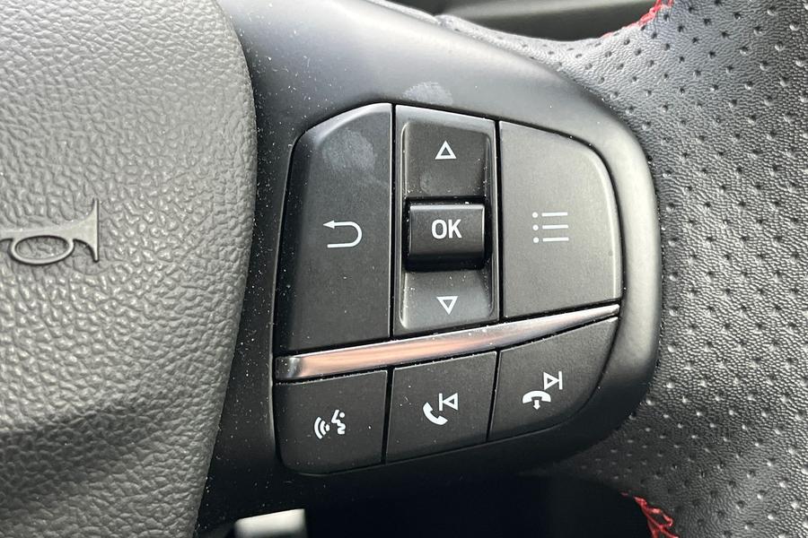 Ford FOCUS Photo autoimg-e00a9caeb0053e57835663bea7dd7d580dd442ca.jpg