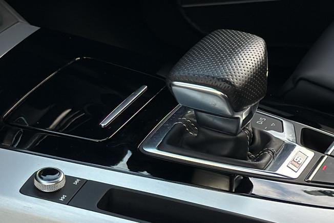 AUDI Sq5 Photo 44