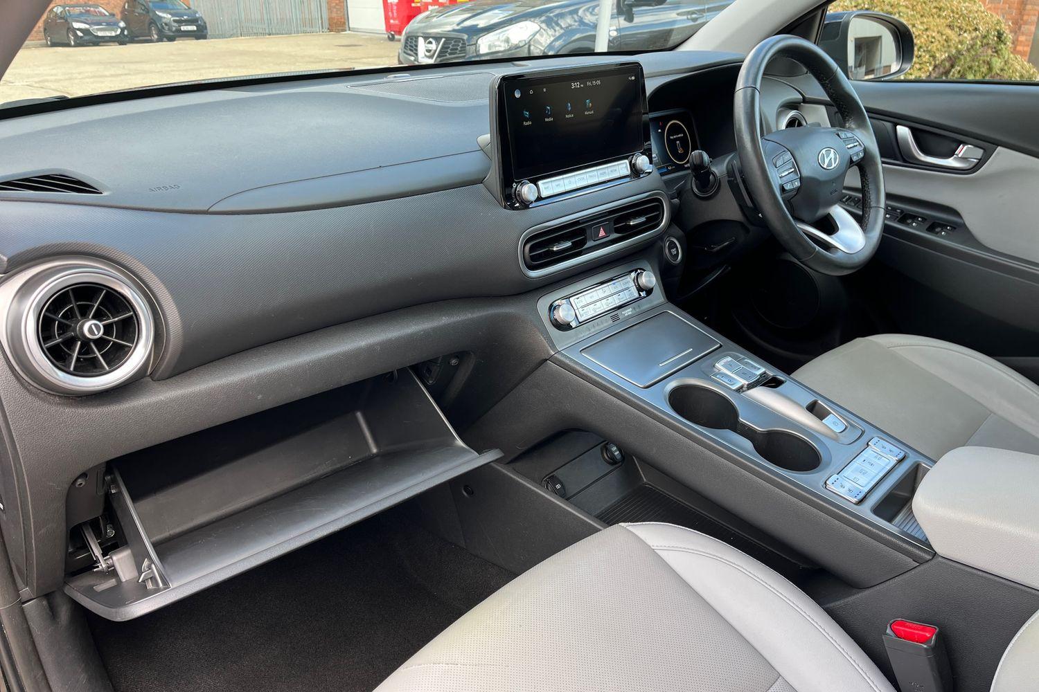 Hyundai KONA Photo 35