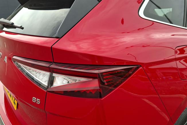 ŠKODA Enyaq Photo 18