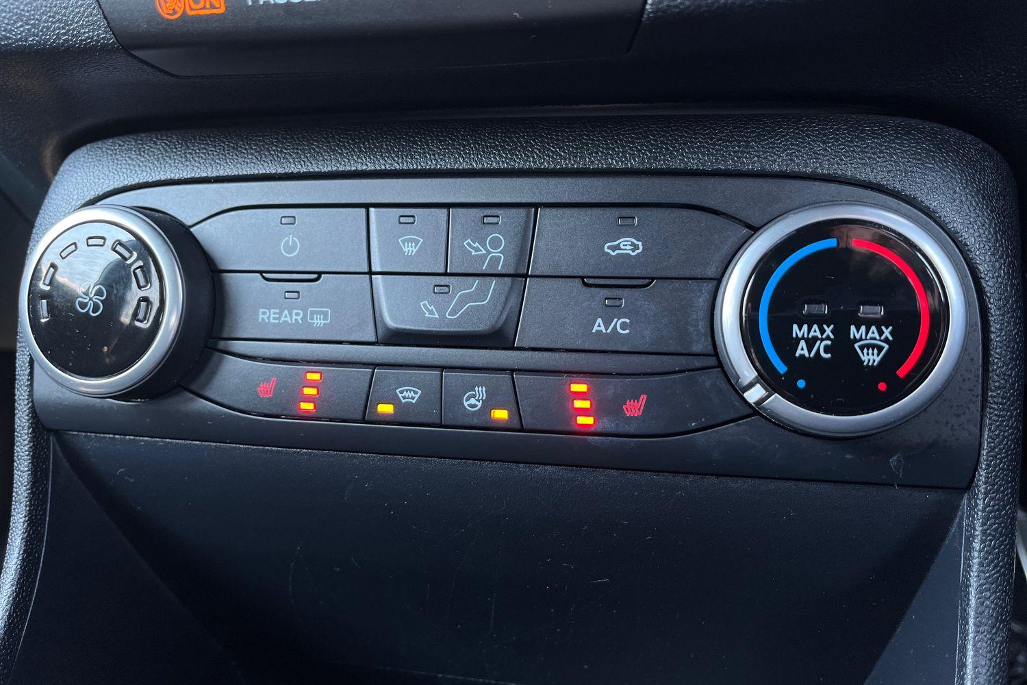 Ford Fiesta Photo 30