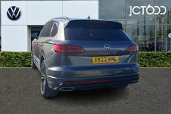 VOLKSWAGEN Touareg Photo 3