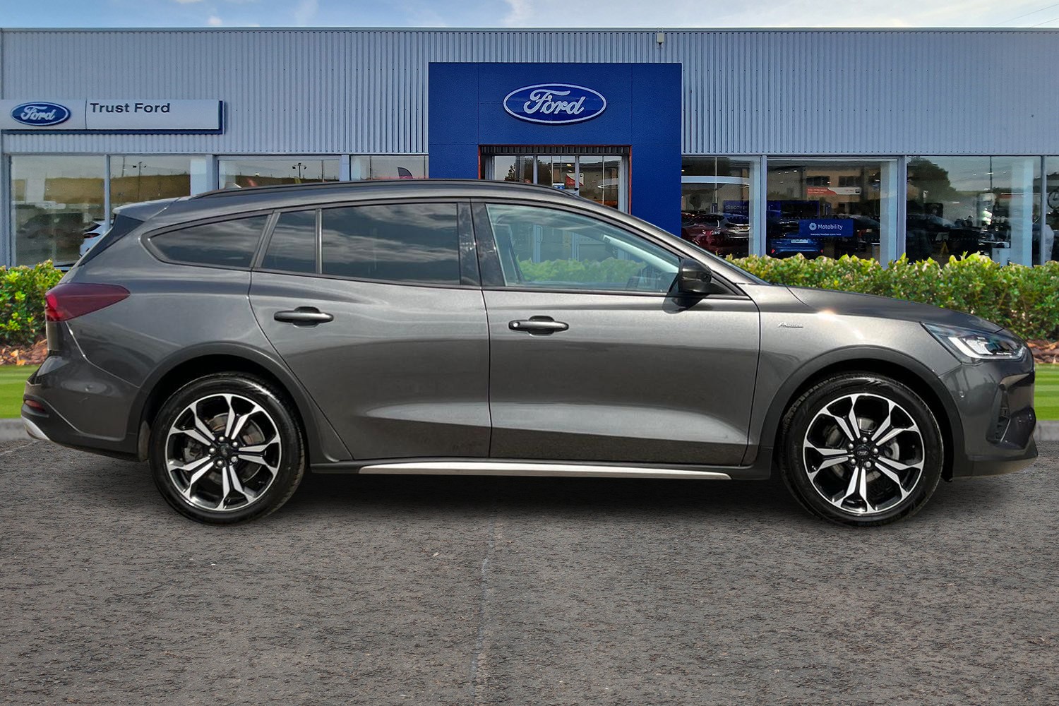 Ford Focus Photo 2