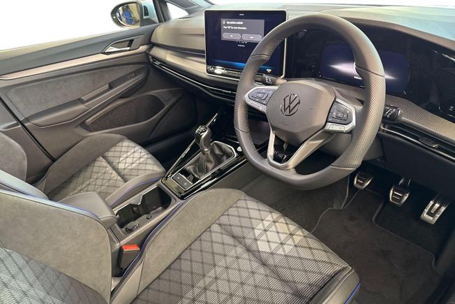 VOLKSWAGEN Golf Photo 6