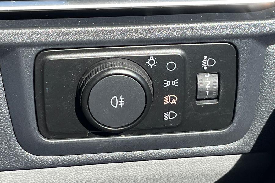 Ford TRANSIT CUSTOM Photo autoimg-e01da9bb54bf1864741d7098bb43ef23710e7cb4.jpg