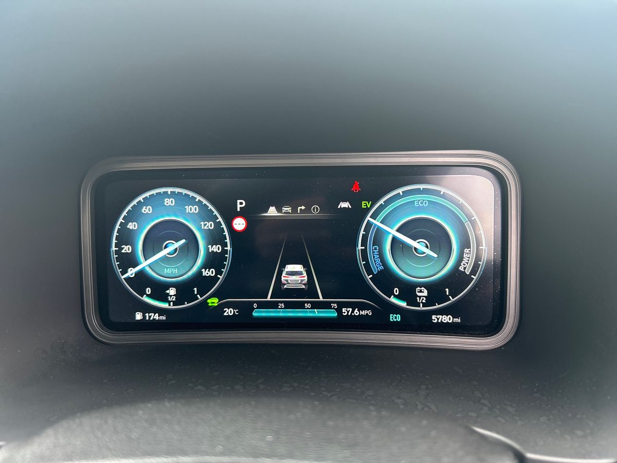 Hyundai KONA Photo 22