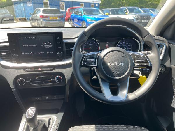 Kia Ceed Photo autoimg-e02694fa1cd0f01e947164f3df2679880687a8fc.jpg