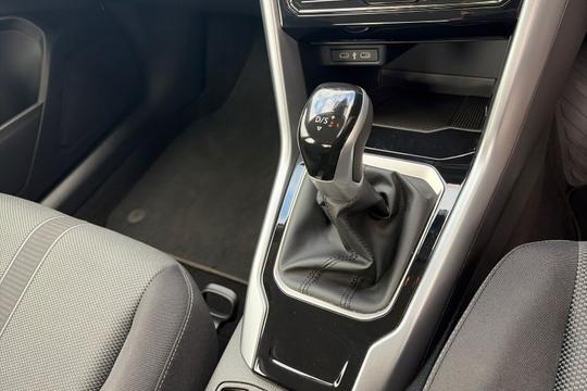 Volkswagen T-roc Photo autoimg-e0279ce2662d6a640cca676e2bf7fd7f65fb5595.jpg