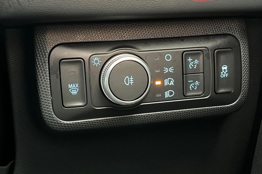 Ford MUSTANG MACH-E Photo autoimg-e02b91be59491f2efb8a7276f6d3e915f63c7e14.jpg