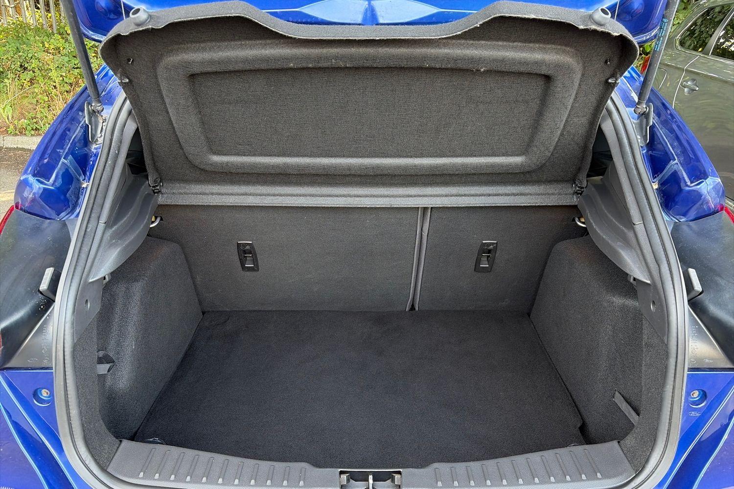Ford Focus Photo 20