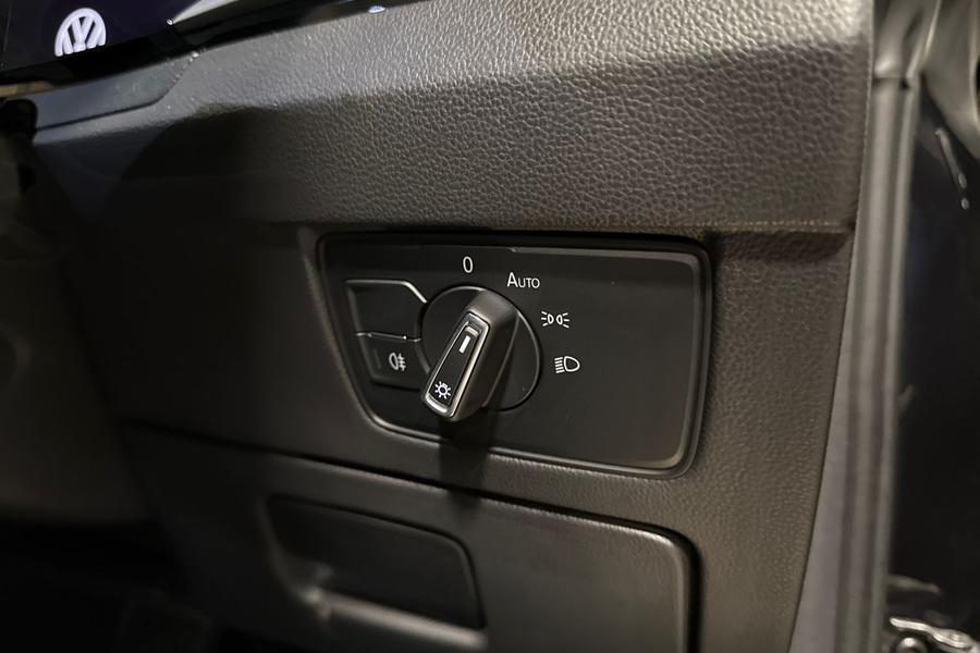 Volkswagen ARTEON Photo autoimg-e02da7560b37dd018acea94cb5f63fe25ef4d131.jpg