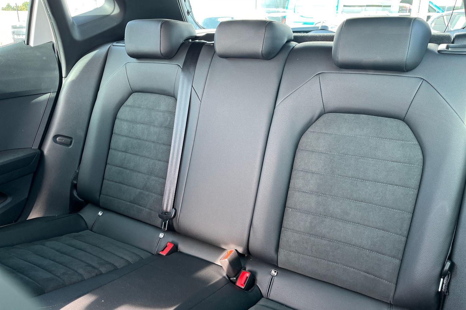 SEAT ARONA Photo 19