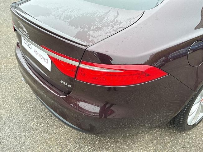 Jaguar XF Photo 23