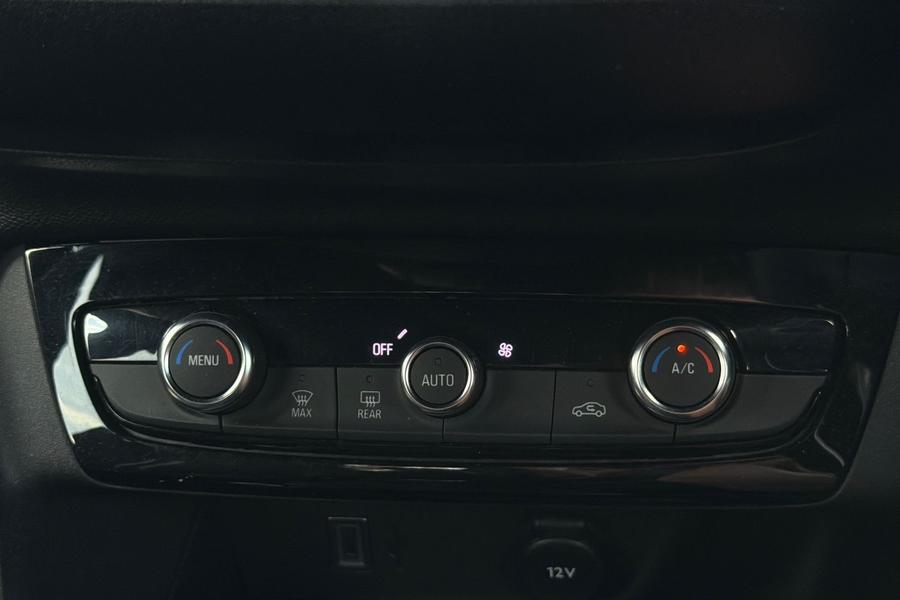 Vauxhall CORSA Photo autoimg-e039a652ed17000645da28b922dc4b3d85d73c54.jpg