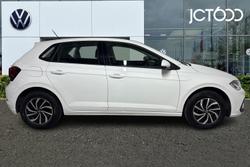 VOLKSWAGEN Polo Photo 4