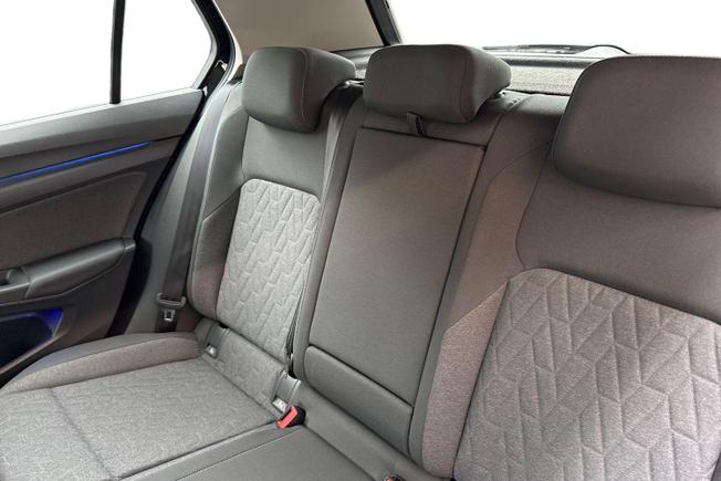 VOLKSWAGEN Golf Photo 9